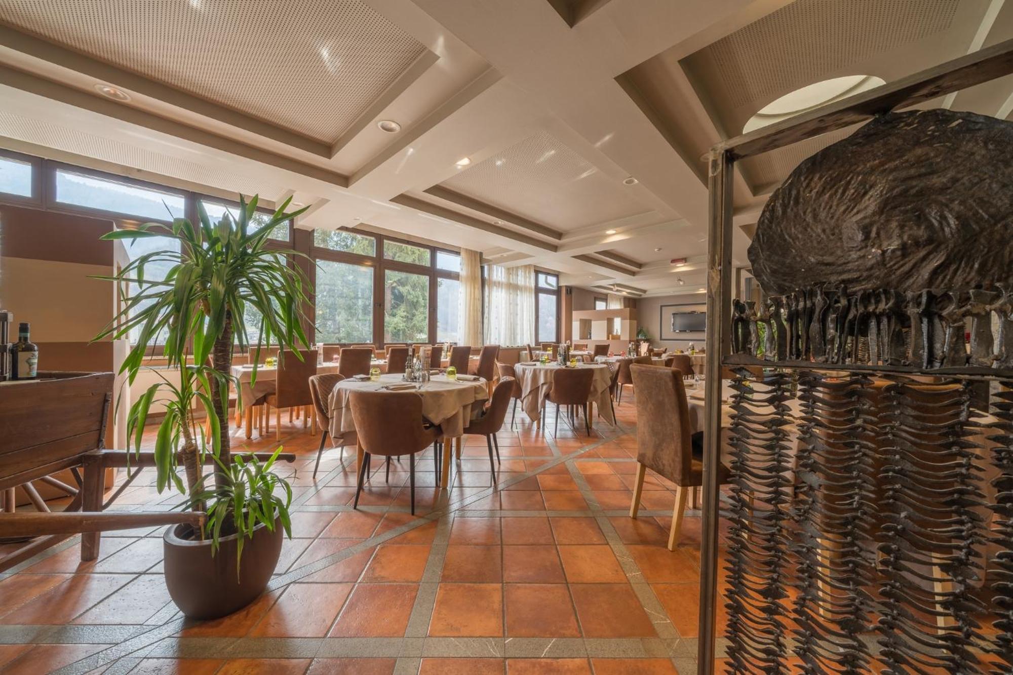 Bienno Hotel Oasi Verde מראה חיצוני תמונה